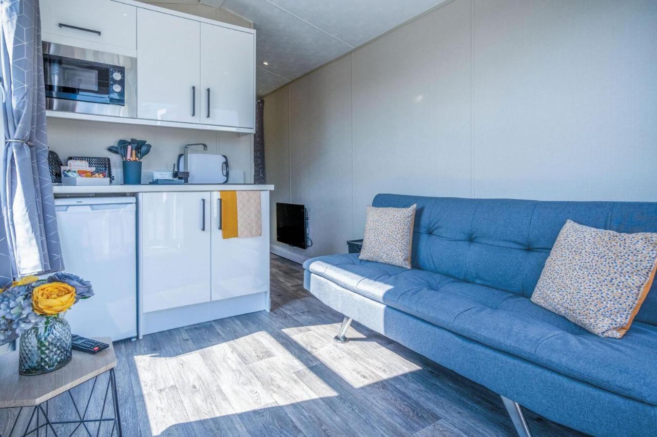 The Studio - 1 Bedroom Cabin - Amroth Ngoại thất bức ảnh